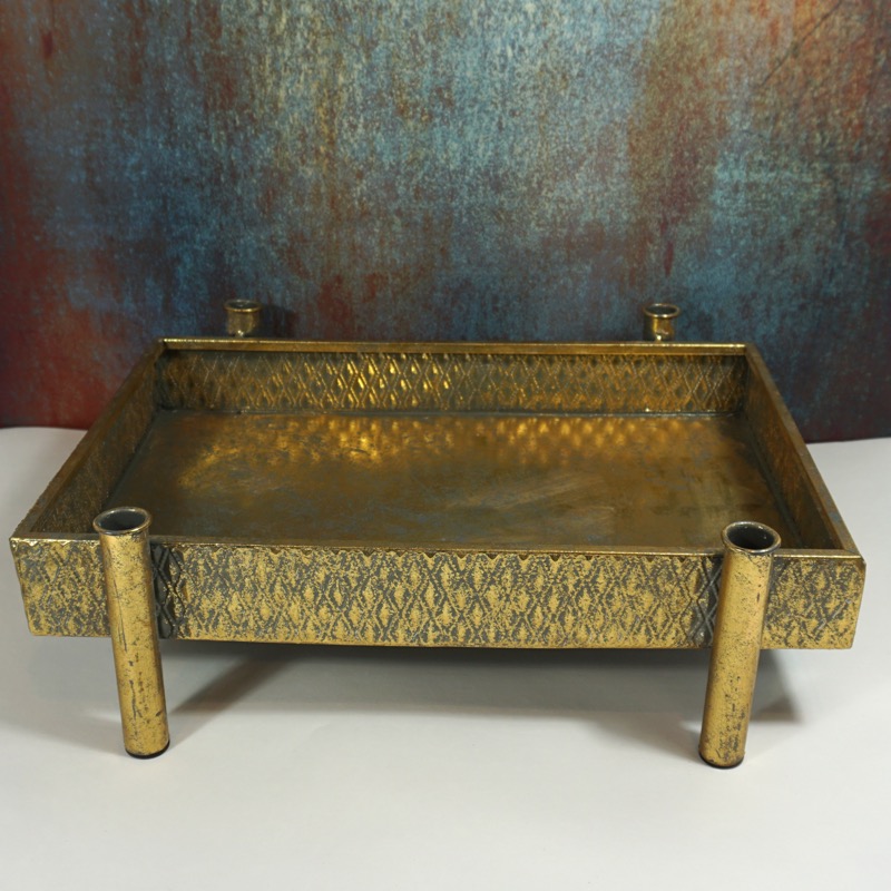 eckiger, goldfarbener Kerzenhalter (41,5cm)