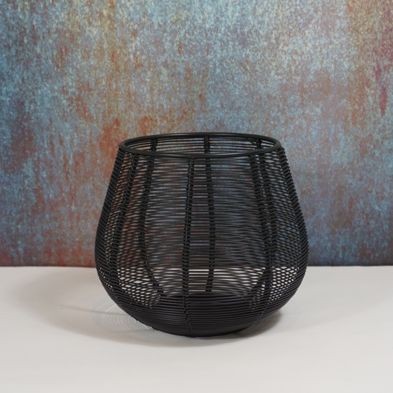 schwarzes Metallwindlicht (16cm)
