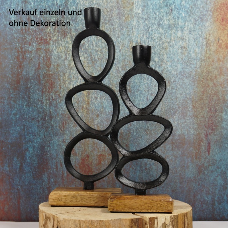schwarze Kerzenhalter mit Sockel aus Holz