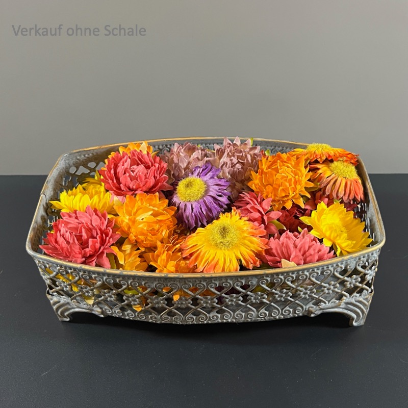 Kunststrohblumen zum Streuen