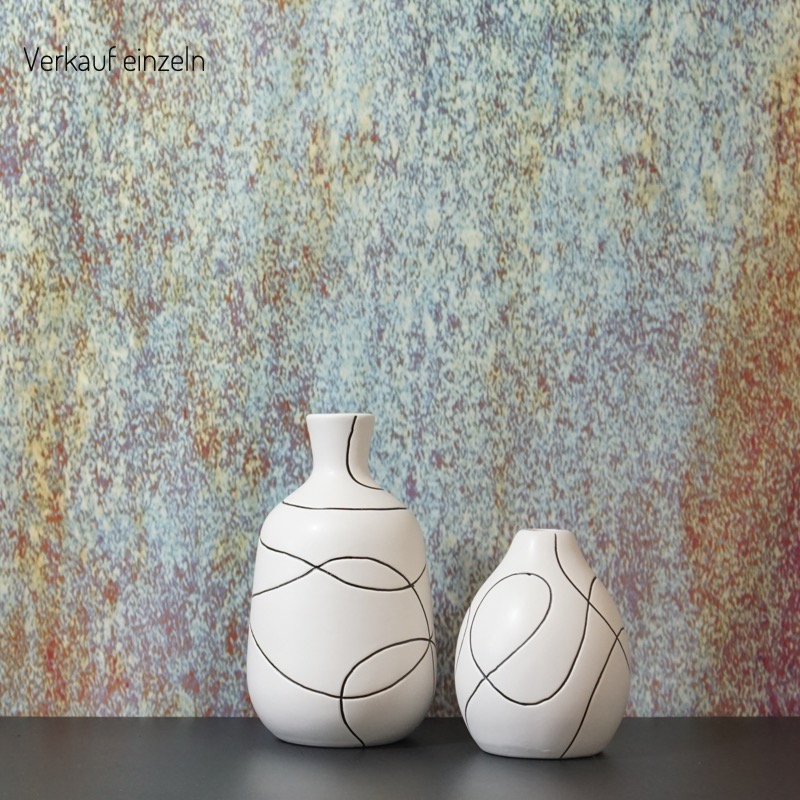 Vase aus Keramik mit feinen Linien (19cm)