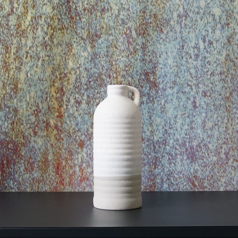Vase aus Porzellan mit Griff (18cm)